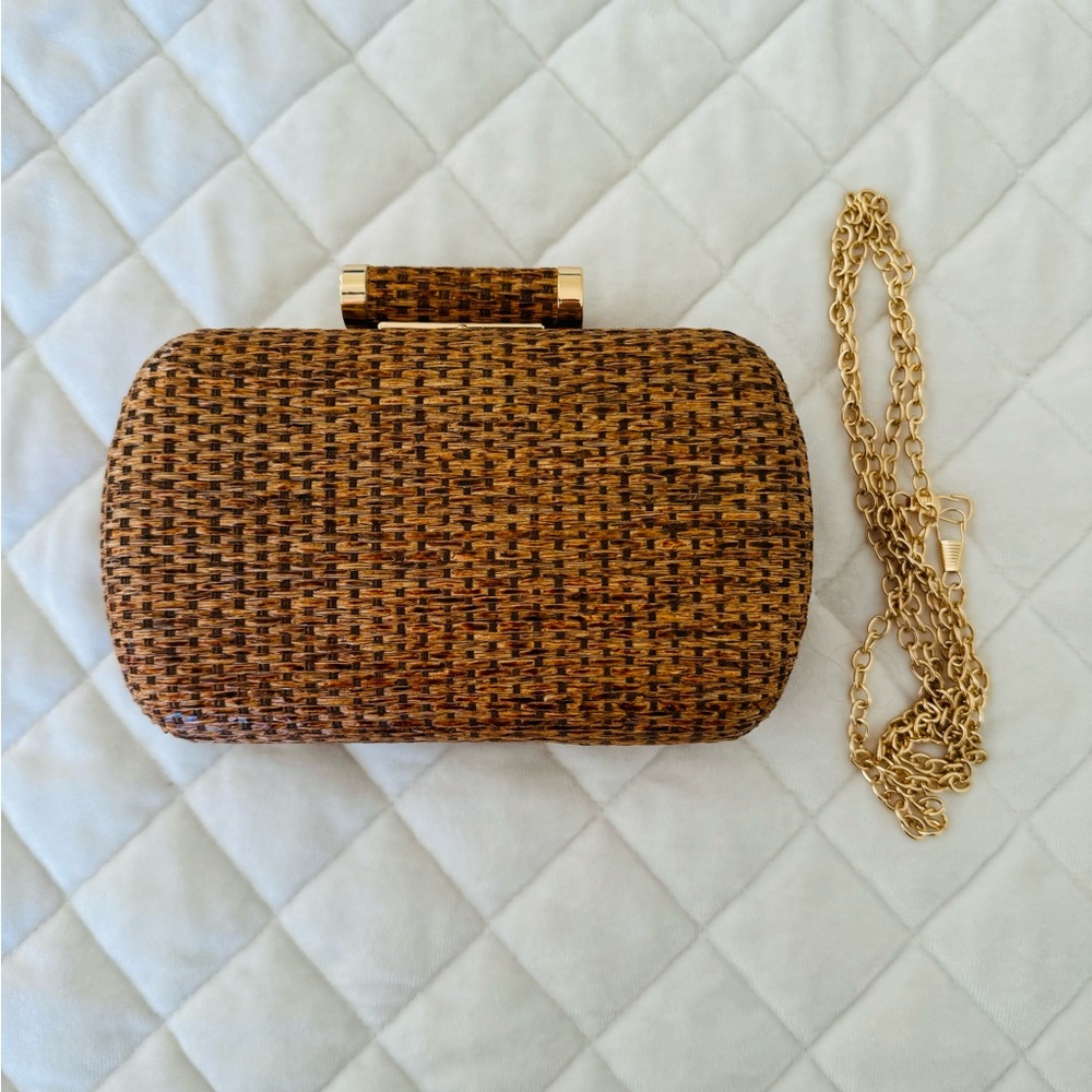Straw woven hard body clutch bag - Picture 7 of 7